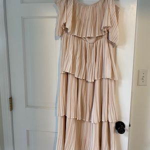 Off the shoulder Vici dolls dress